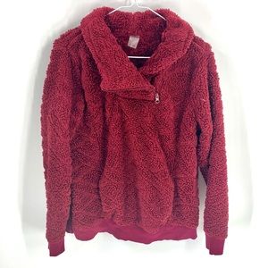 St. John Bay maroon fleece pullover size small